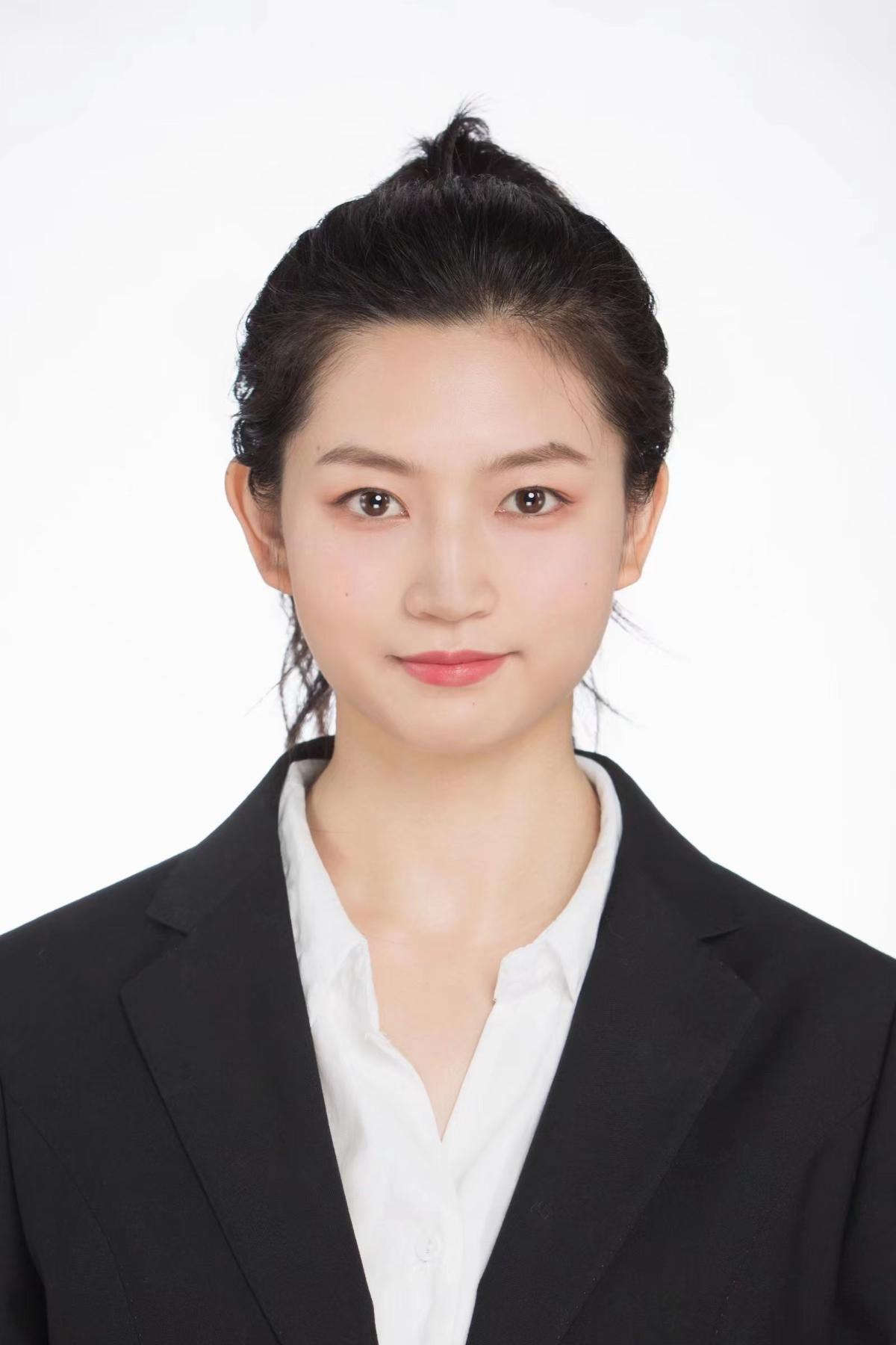 李爽.jpg